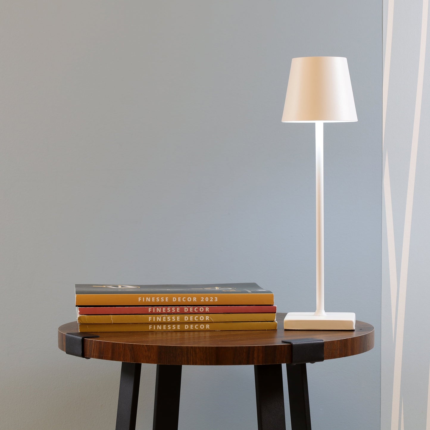 Beam Column Rechargeable Table Lamp // White